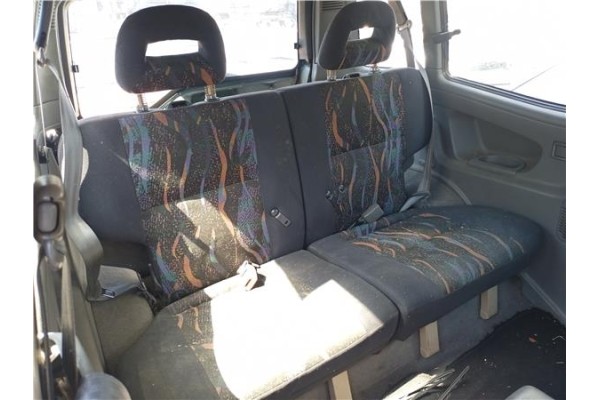 Recambio de asientos traseros para nissan terrano ii (r20) 2.4 i 12v 4wd referencia OEM IAM   