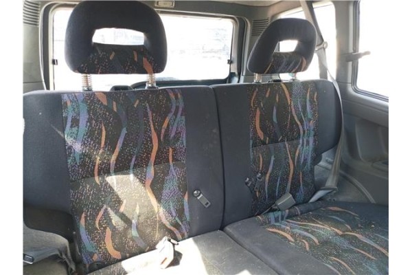 Recambio de asientos traseros para nissan terrano ii (r20) 2.4 i 12v 4wd referencia OEM IAM   