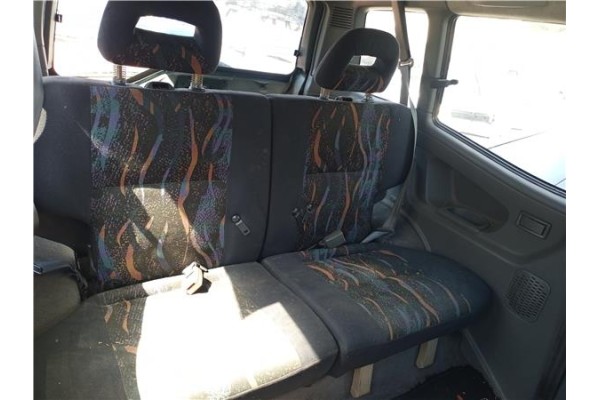 Recambio de asientos traseros para nissan terrano ii (r20) 2.4 i 12v 4wd referencia OEM IAM   