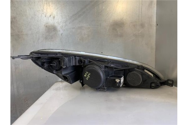 Recambio de faro xenon izquierdo para peugeot 407 sw 2.0 hdi 135 referencia OEM IAM 620892  