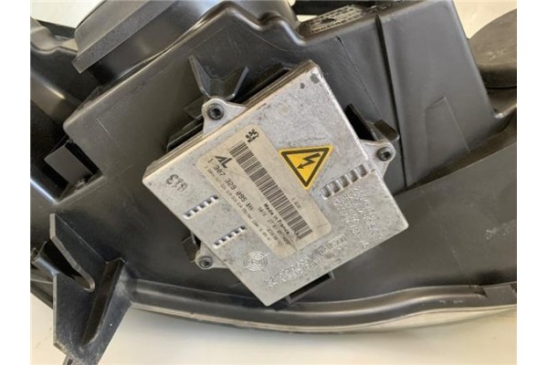Recambio de faro xenon izquierdo para peugeot 407 sw 2.0 hdi 135 referencia OEM IAM 620892  