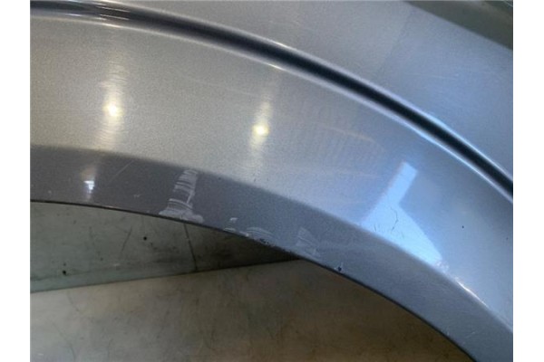 Recambio de aleta delantero derecha para opel zafira 1.9 cdti referencia OEM IAM 93184412 6102356 