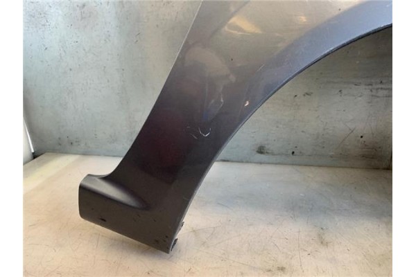 Recambio de aleta delantero derecha para opel zafira 1.9 cdti referencia OEM IAM 93184412 6102356 