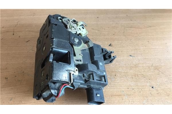 Recambio de cierre electromagnetico delantero izquierdo para seat arosa (6h1) 1.0 select referencia OEM IAM 6X1337013A  
