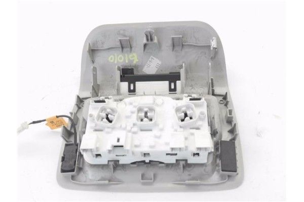 Recambio de luz delantero central techo para citroen c3 1.2 feel referencia OEM IAM 9818840980  
