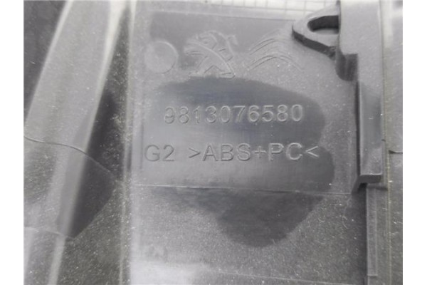 Recambio de retrovisor interior para citroen c3 1.2 feel referencia OEM IAM 9813076580  