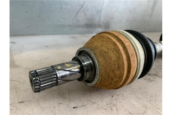 Recambio de palier delantero izquierdo para opel vectra b berlina 1.8 i 16v referencia OEM IAM 374305  