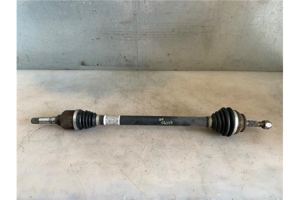 Recambio de palier delantero derecho para citroen c3 1.2 feel referencia OEM IAM 9677476680  