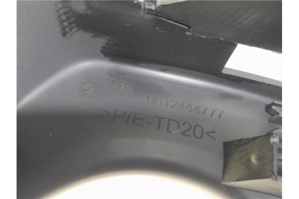 Recambio de embellecedor columna direccion para citroen c3 1.2 feel referencia OEM IAM 9812444777  