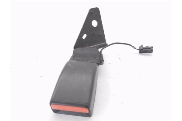 Recambio de anclaje cinturon trasero izquierdo para citroen c3 1.2 feel referencia OEM IAM 6190405B  