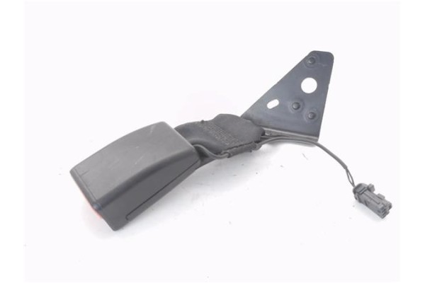 Recambio de anclaje cinturon trasero izquierdo para citroen c3 1.2 feel referencia OEM IAM 6190405B  