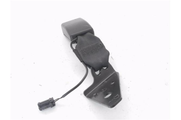 Recambio de anclaje cinturon trasero izquierdo para citroen c3 1.2 feel referencia OEM IAM 6190405B  