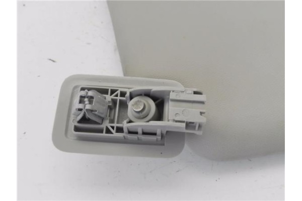 Recambio de parasol derecho para citroen c3 1.2 feel referencia OEM IAM 96738898BJ 98100807BJ 