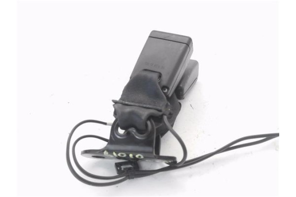 Recambio de anclaje cinturon trasero derecho para citroen c3 1.2 feel referencia OEM IAM 6188682  