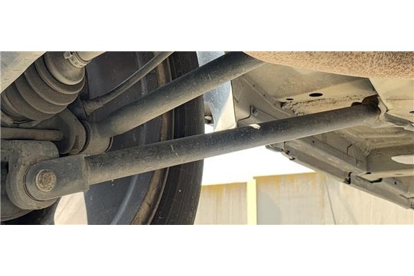 Recambio de brazo inferior trasero izquierdo para land rover freelander (ln) 2.0 hse familiar referencia OEM IAM RGD100700  
