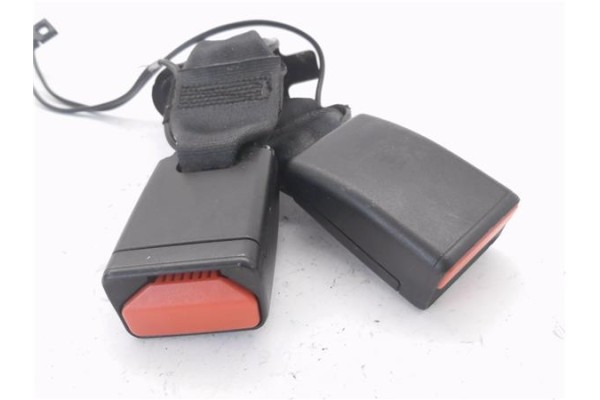 Recambio de anclaje cinturon trasero derecho para citroen c3 1.2 feel referencia OEM IAM 6188682  