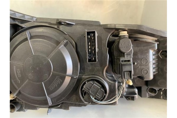 Recambio de faro delantero izquierdo para citroen c5 tourer 2.0 business class referencia OEM IAM 9684845580 89901888 