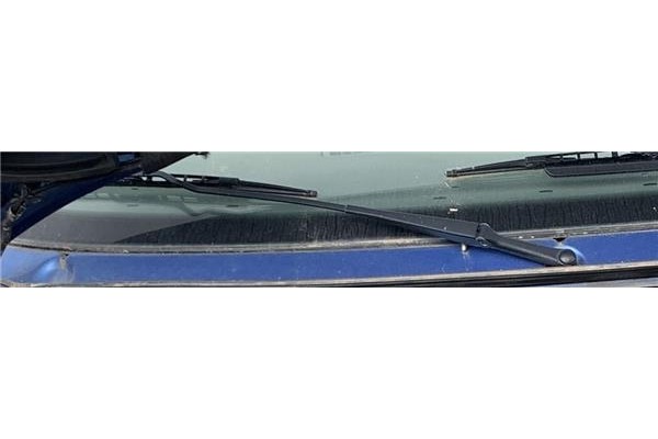 Recambio de brazo limpiaparabrisas delantero derecho para volkswagen transporter iv furgón (70xa) 2.5 tdi referencia OEM IAM 701