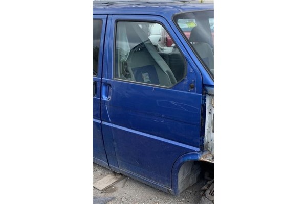 Recambio de puerta delantero derecha para volkswagen transporter iv furgón (70xa) 2.5 tdi referencia OEM IAM 7D0831056C  