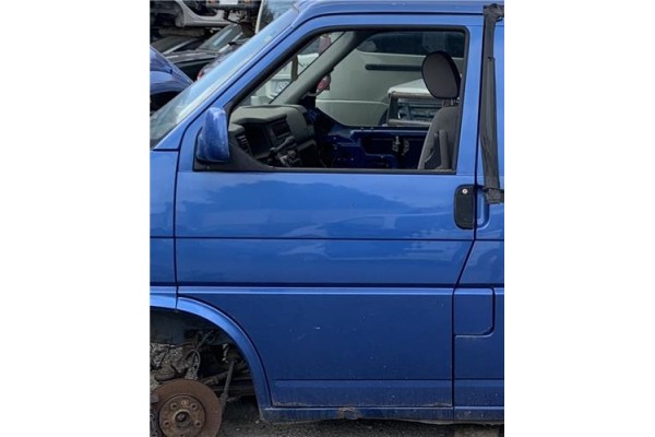 Recambio de puerta delantero izquierda para volkswagen transporter iv furgón (70xa) 2.5 tdi referencia OEM IAM 7D0831055C  