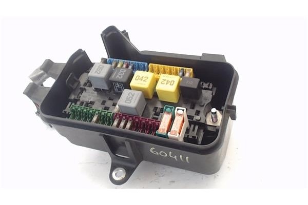 Recambio de caja fusibles/rele para mercedes-benz vito furgón (447) 2.1 114/116 cdi, 119 cdi/bt 4x4 extralang (447.605) referenc