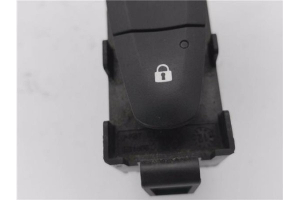Recambio de interruptor luces emergencia para renault grand scénic iii (jz0/1_) 1.5 dci referencia OEM IAM E3160101  