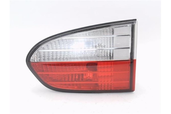 Recambio de piloto porton trasero derecho para hyundai h-1 furgón 2.5 crdi referencia OEM IAM 924064A61  