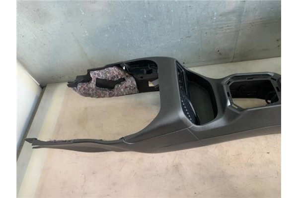 Recambio de embellecedor consola central para jeep renegade (bu) 1.6 limited fwd referencia OEM IAM 735579082  