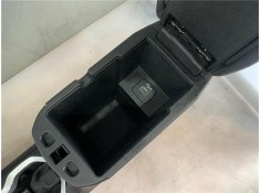 Recambio de embellecedor consola central para jeep renegade (bu) 1.6 limited fwd referencia OEM IAM 735579082  