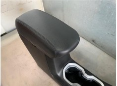 Recambio de embellecedor consola central para jeep renegade (bu) 1.6 limited fwd referencia OEM IAM 735579082  