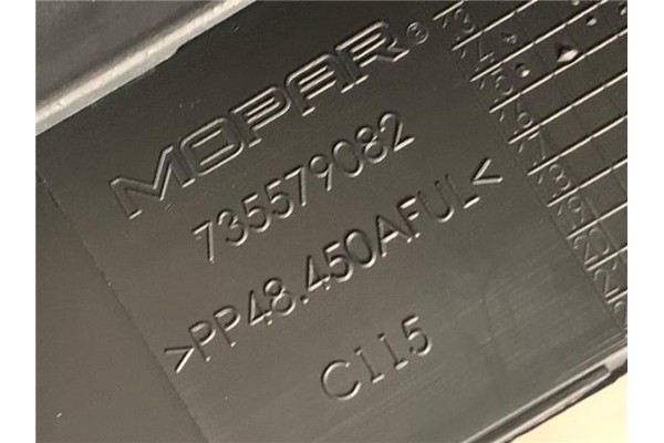 Recambio de embellecedor consola central para jeep renegade (bu) 1.6 limited fwd referencia OEM IAM 735579082  