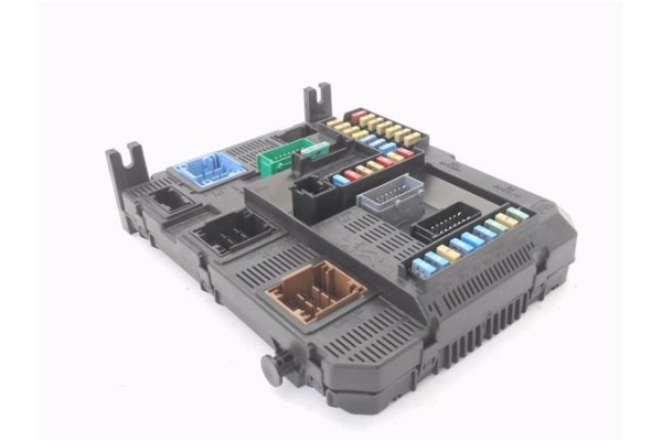 Recambio de bsi para peugeot 208 1.2 access referencia OEM IAM 9819849680  