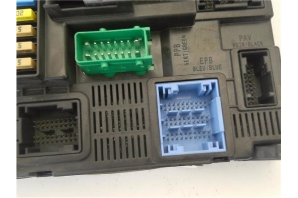 Recambio de bsi para peugeot 208 1.2 access referencia OEM IAM 9819849680  