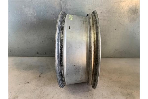 Recambio de llanta para volvo xc90 d5 referencia OEM IAM 30639519  