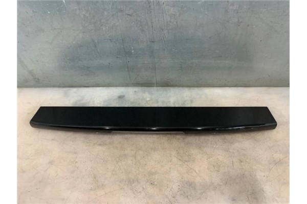 Recambio de aleron trasero para toyota prius (nhw20) híbrido basis referencia OEM IAM 7608547021  
