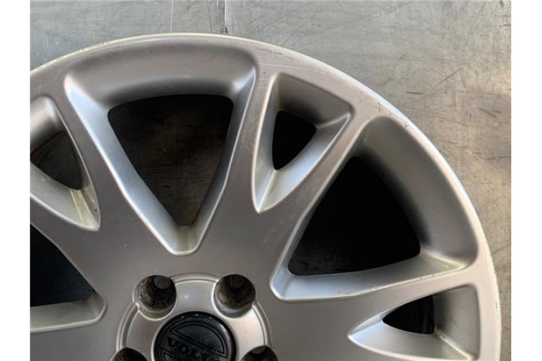 Recambio de llanta para volvo xc90 d5 referencia OEM IAM 30639519  