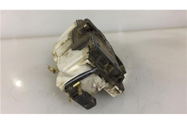 Recambio de cierre electromagnetico delantero derecho para seat cordoba fastback (6k2) 1.6 referencia OEM IAM 6K4837016D  