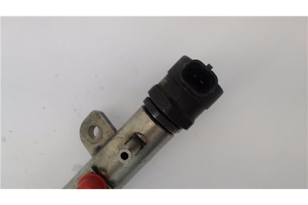 Recambio de rampa inyectora para saab 9-3 cabriolet 1.9 tid referencia OEM IAM 0445214057  