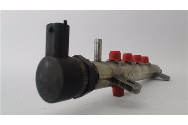 Recambio de rampa inyectora para saab 9-3 cabriolet 1.9 tid referencia OEM IAM 0445214057  