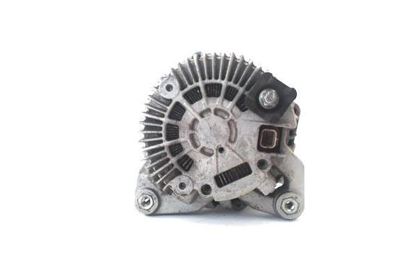 Recambio de alternador para renault espace iv (jk0) 2.0 dci (jk01, jk03) referencia OEM IAM 8200404464 A004TJ0381 