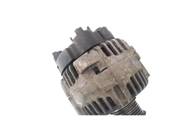 Recambio de alternador para renault grand scénic ii (jm0/1_) 1.9 dci (jm14) referencia OEM IAM 8200667610 TG11C065 