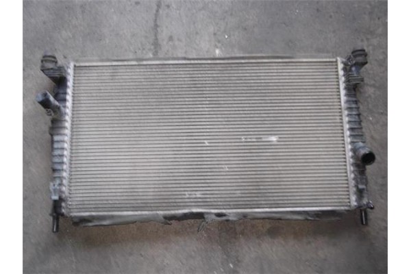 Recambio de radiador para ford focus (db3) 1.6 referencia OEM IAM 3M5H8005RK 0374C 