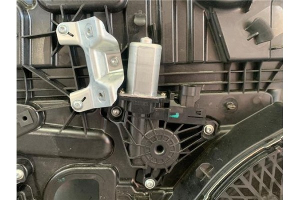 Recambio de elevalunas electrico trasero derecho para jeep renegade (bu) 1.6 limited fwd referencia OEM IAM C46796100 519806950 