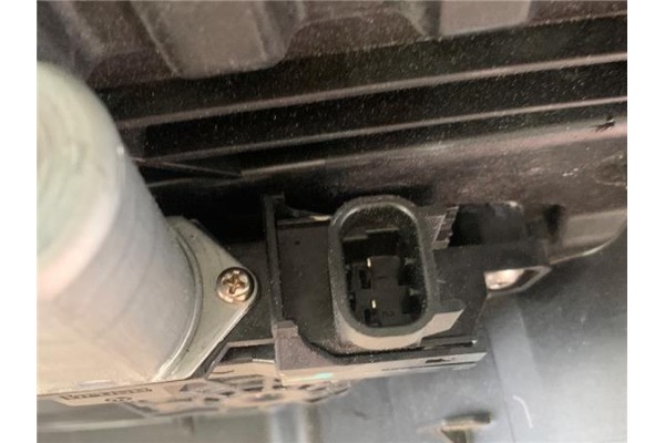 Recambio de elevalunas electrico trasero derecho para jeep renegade (bu) 1.6 limited fwd referencia OEM IAM C46796100 519806950 