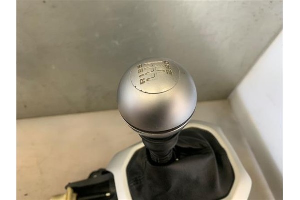 Recambio de palanca de cambio para jeep renegade (bu) 1.6 limited fwd referencia OEM IAM 00502944640  