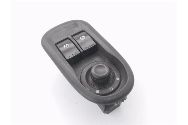 Recambio de mando elevalunas delantero izquierdo para renault master iii combi 2.3 l2h2 3,5t referencia OEM IAM 8200637849  