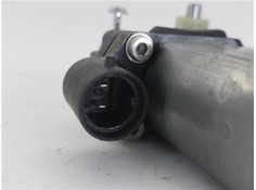 Recambio de motor elevalunas delantero derecho para renault master iii combi 2.3 l2h2 3,5t referencia OEM IAM 128001031E 9030284