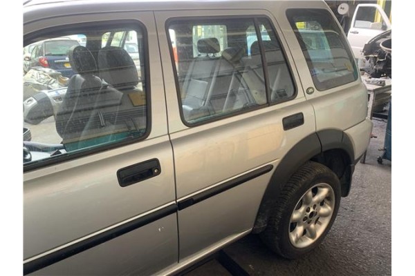 Recambio de puerta trasero izquierda para land rover freelander (ln) 2.0 hse familiar referencia OEM IAM BFA490170  