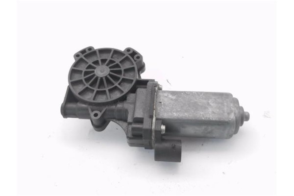Recambio de motor elevalunas delantero izquierdo para renault master iii combi 2.3 l2h2 3,5t referencia OEM IAM 128001032E 90302