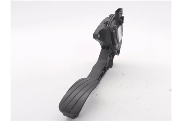 Recambio de pedal acelerador para renault master iii combi 2.3 l2h2 3,5t referencia OEM IAM 180101626R  